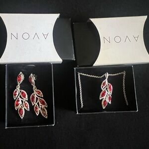 Avon Jewelry Set